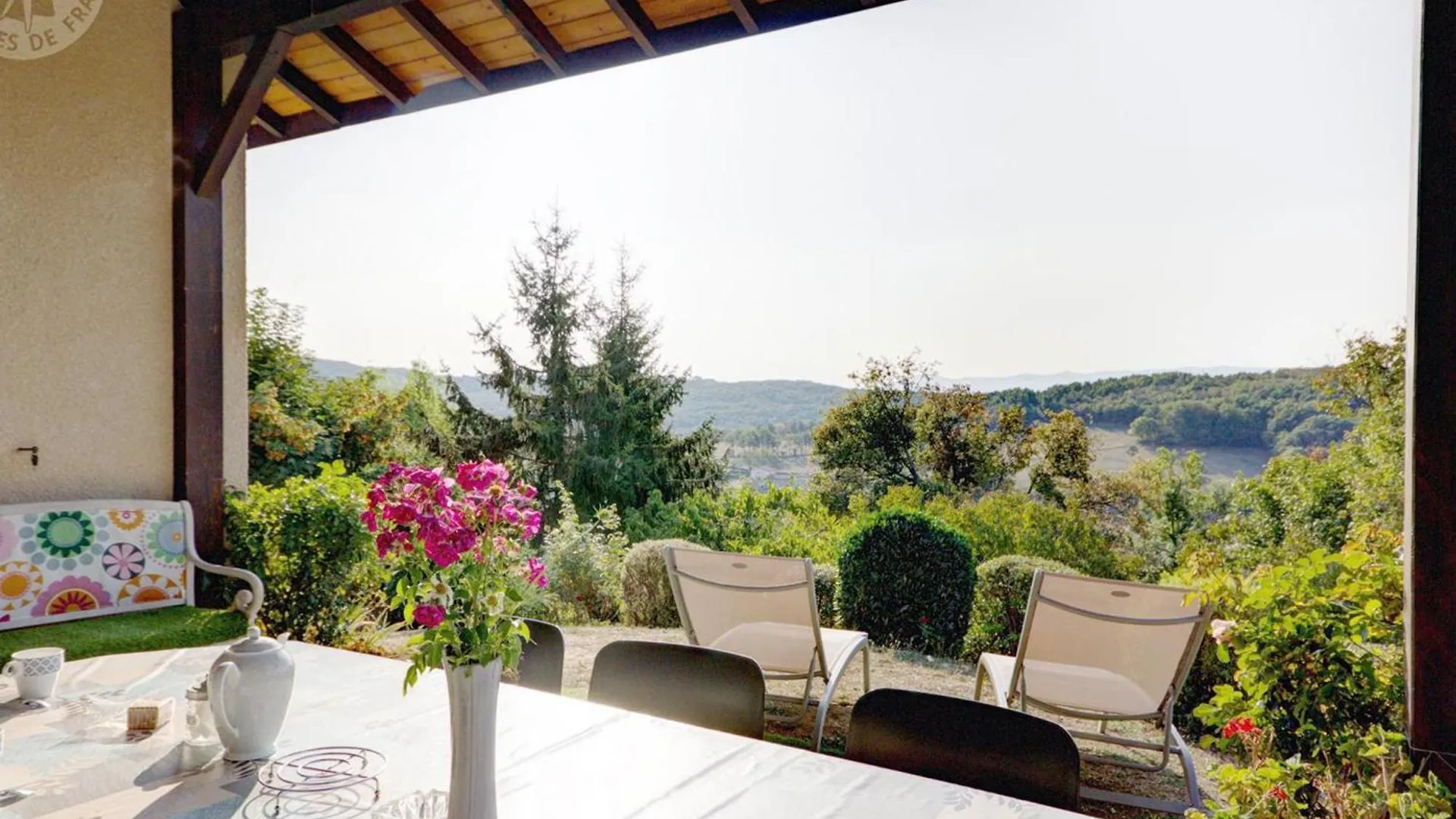 Tatil Evi Gite Familial Tout Confort Avec Jardin, Salle De Jeux, Garage Et Terrasse, Pres De Saint-Etienne - Fr-1-496-204
