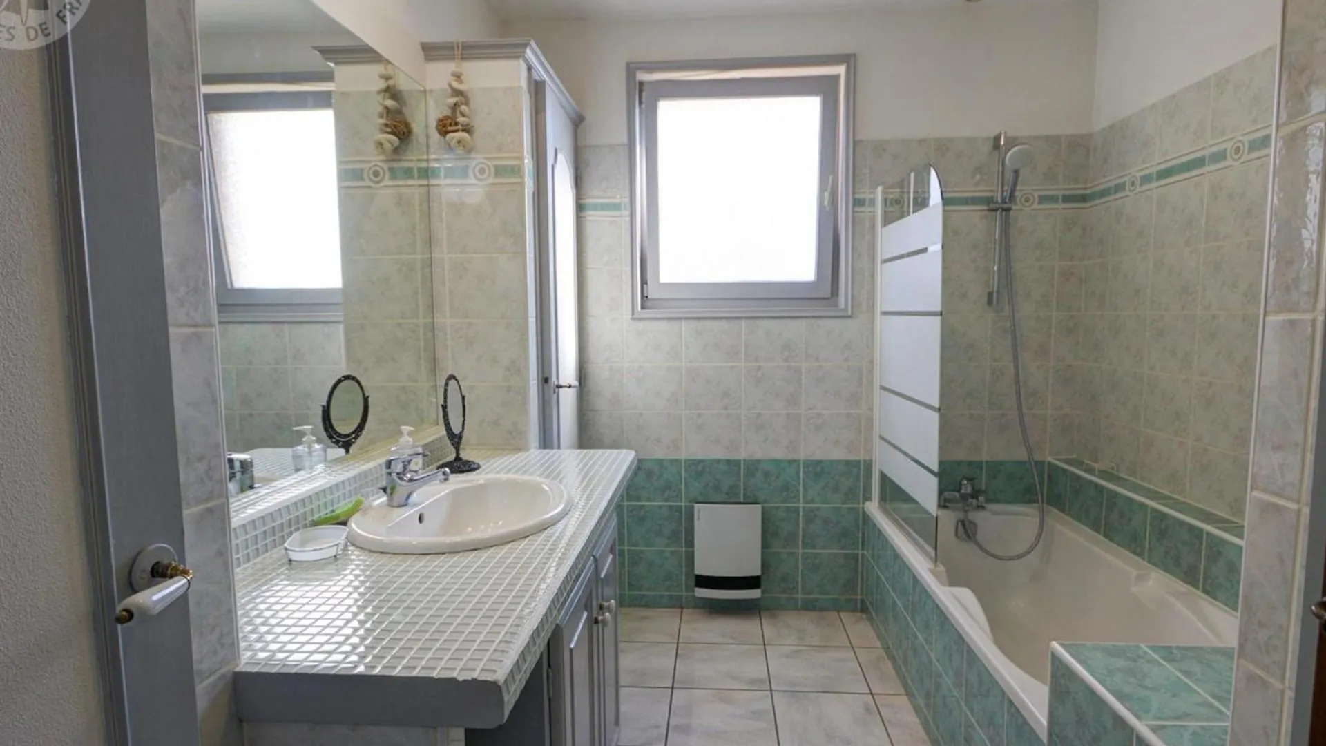 Gite Familial Tout Confort Avec Jardin, Salle De Jeux, Garage Et Terrasse, Pres De Saint-Etienne - Fr-1-496-204 0*, Saint-Christo-en-Jarez