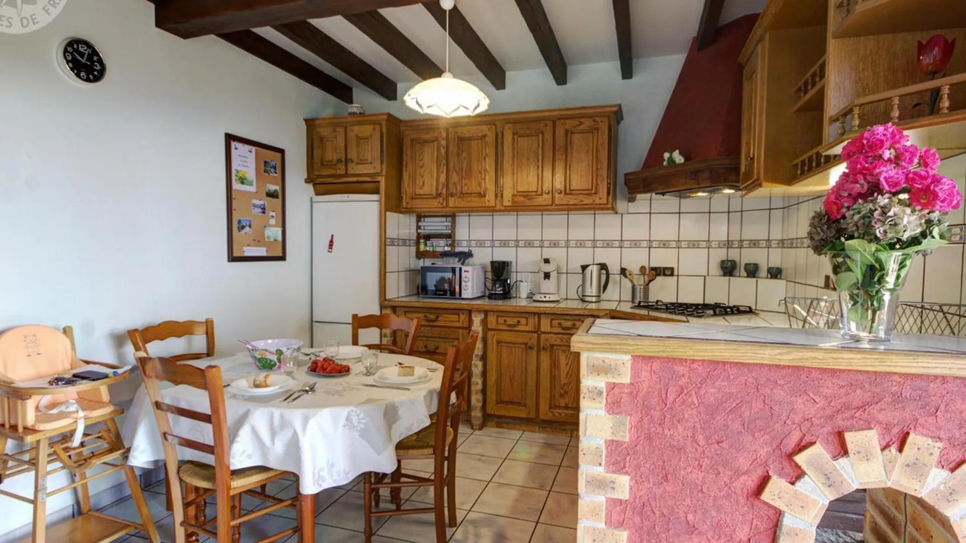 Gite Familial Tout Confort Avec Jardin, Salle De Jeux, Garage Et Terrasse, Pres De Saint-Etienne - Fr-1-496-204 Tatil Evi